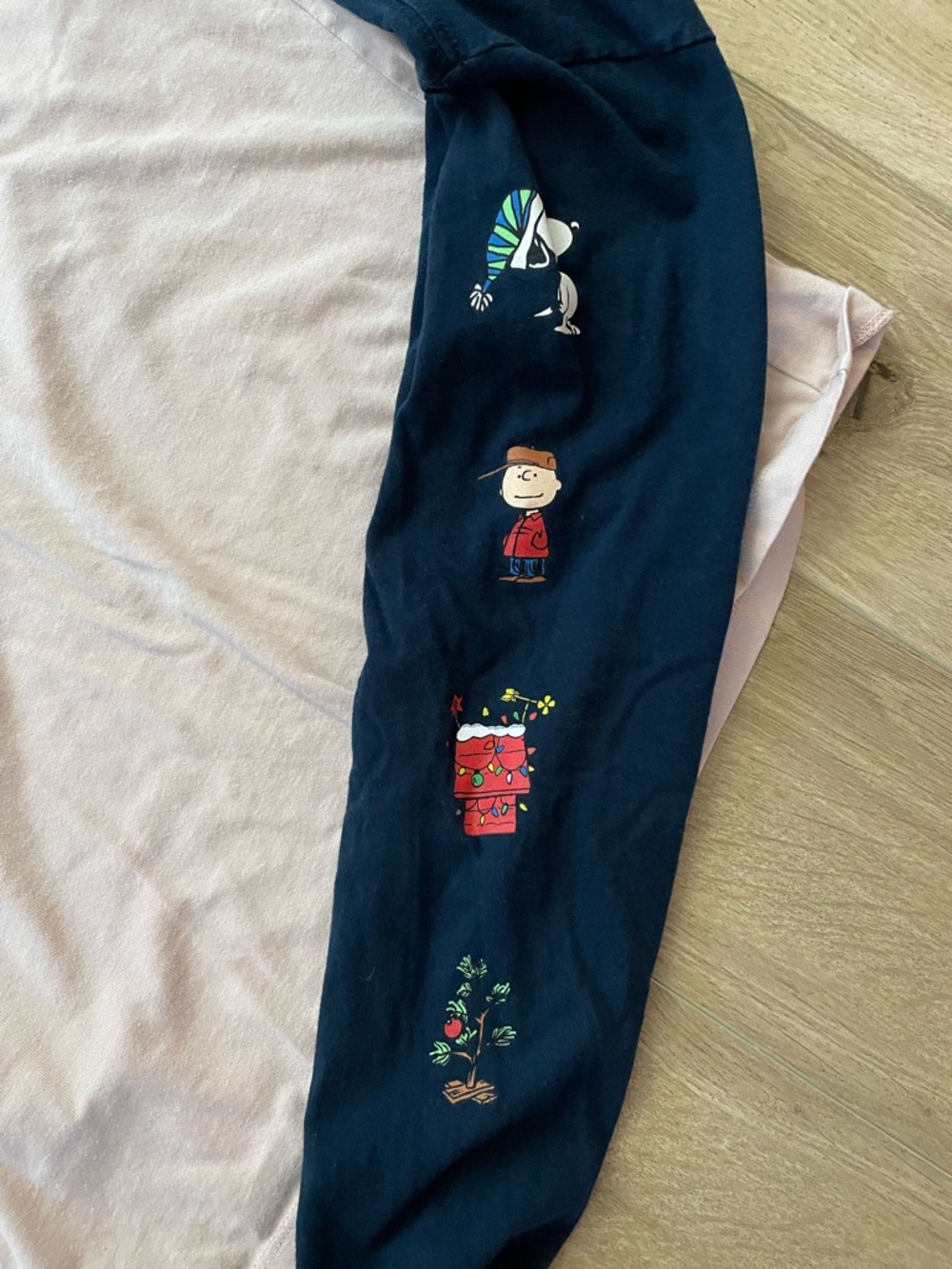 Bundle lot three Vans long sleeve tees vans x peanuts Xmas get hyped holidays L - Picture 5 of 5